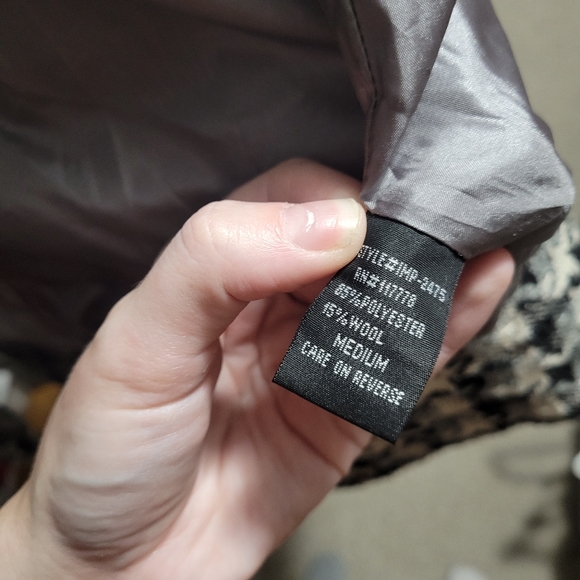 SOLD Vintage wool houndstooth coat - Picture 4 of 5